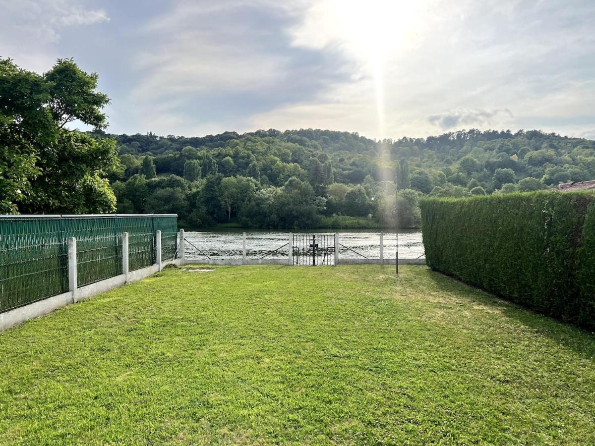 Charmant Chalet En Bord De Seine Saint-Pierre-du-Vauvray Zewnętrze zdjęcie